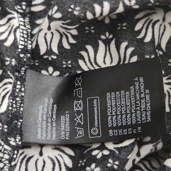 H&M tank top Womens Floral Black  White Spaghetti Strap Top camisole size S - Picture 7 of 8